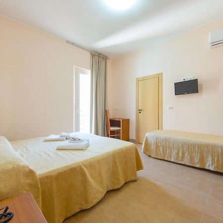 Hotel Adria Nuova Rimini Zewnętrze zdjęcie