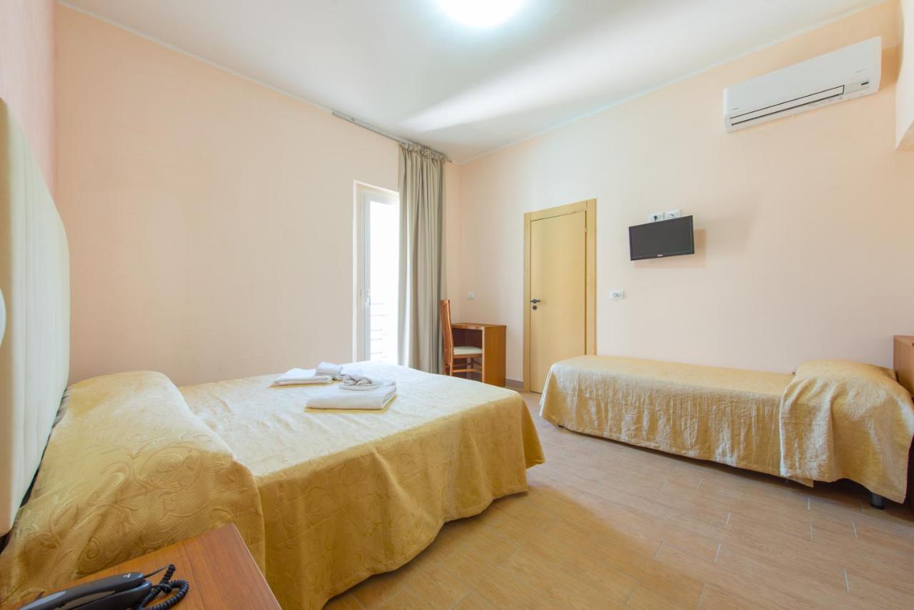 Hotel Adria Nuova Rimini Zewnętrze zdjęcie